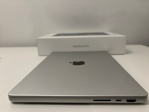 Apple MacBook Pro 14 cali (1 TB SSD, M2 Max, 32 GB) - srebrny - MPHK3D/A (jak nowy) - Zdjęcie 4 z 6