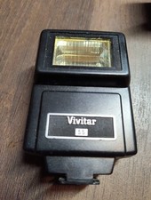 Vintage Vivitar 125 Hot Shoe Mount Flash Black Electronic for 35mm Film Cameras
