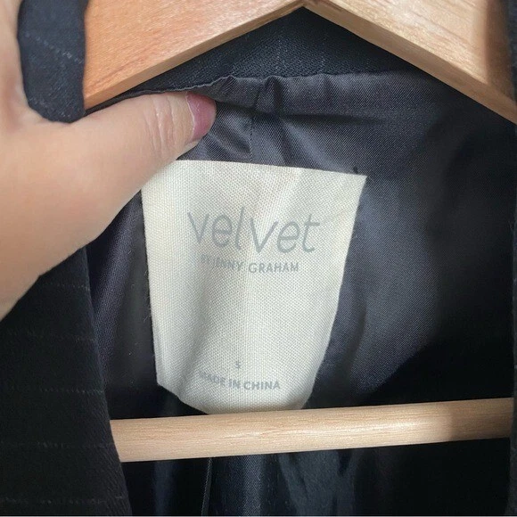 $375 NWOT Cinder Velvet by Jenny Graham Pin Stripe Blazer Sz Small - Image 4 of 4