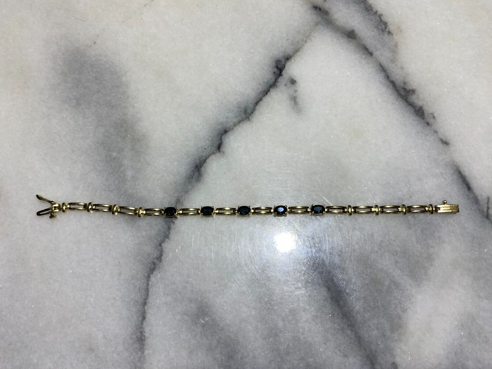 Stunning Solid 14K Yellow Gold Braclet with 5 Ova… - image 3