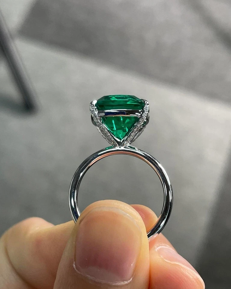 Anillo de boda de diamantes esmeraldas naturales con cojín de 4,80 quilates platino 950 talla 5 6 7 8 Foto 3 de 4
