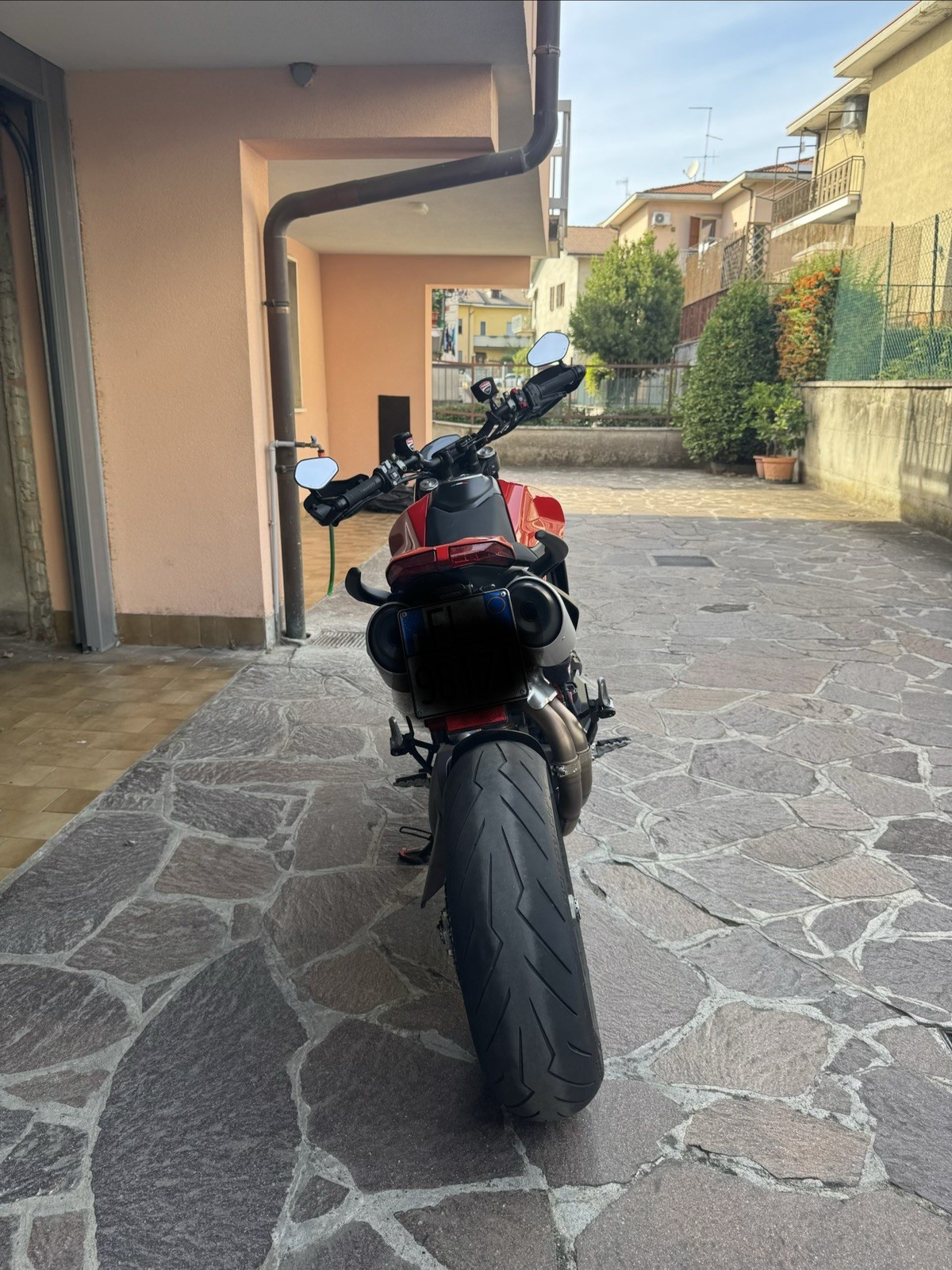 Ducati Hypermotard 950 foto 5