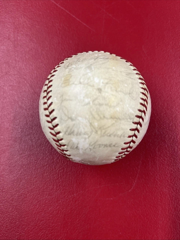 1965 Chicago Cubs Team Signed Spalding vintage Baseball JSA LOA Banks,Williams - Image 4 of 4