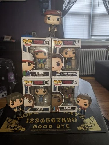 Funko Pop! Vinyl Stranger Things Main Cast 7 Figure Bundle Vaulted Dustin, 11 ++