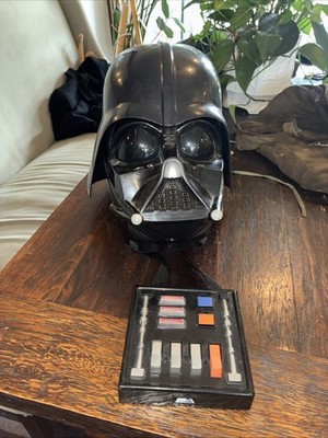 Hasbro 2004 Darth Vader Helmet With Electronic Voice Changer Star Wars X