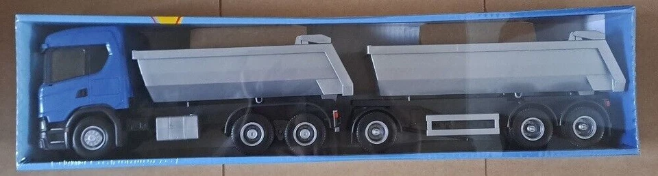 EMEK, SCANIA G 6x4 blu con rimorchio 1 + 2 assi, 1/25,  EMEK20604 - Immagine 4 di 4