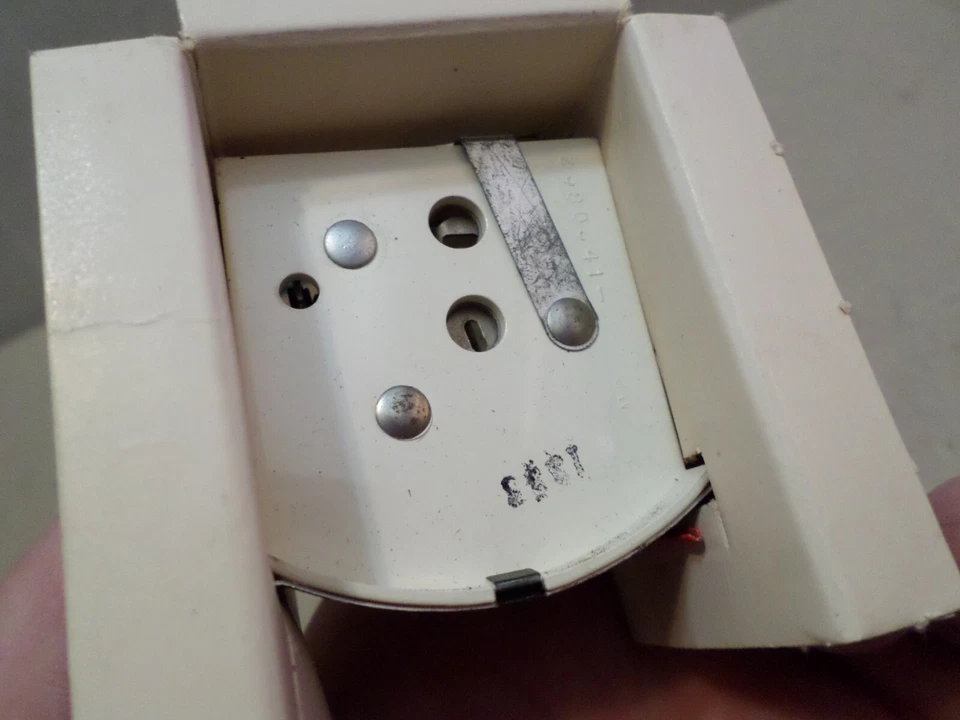 Chrysler Imperial Lebaron Crown 1967 1968 tablero indicador de combustible 2580541 Foto 4 de 4