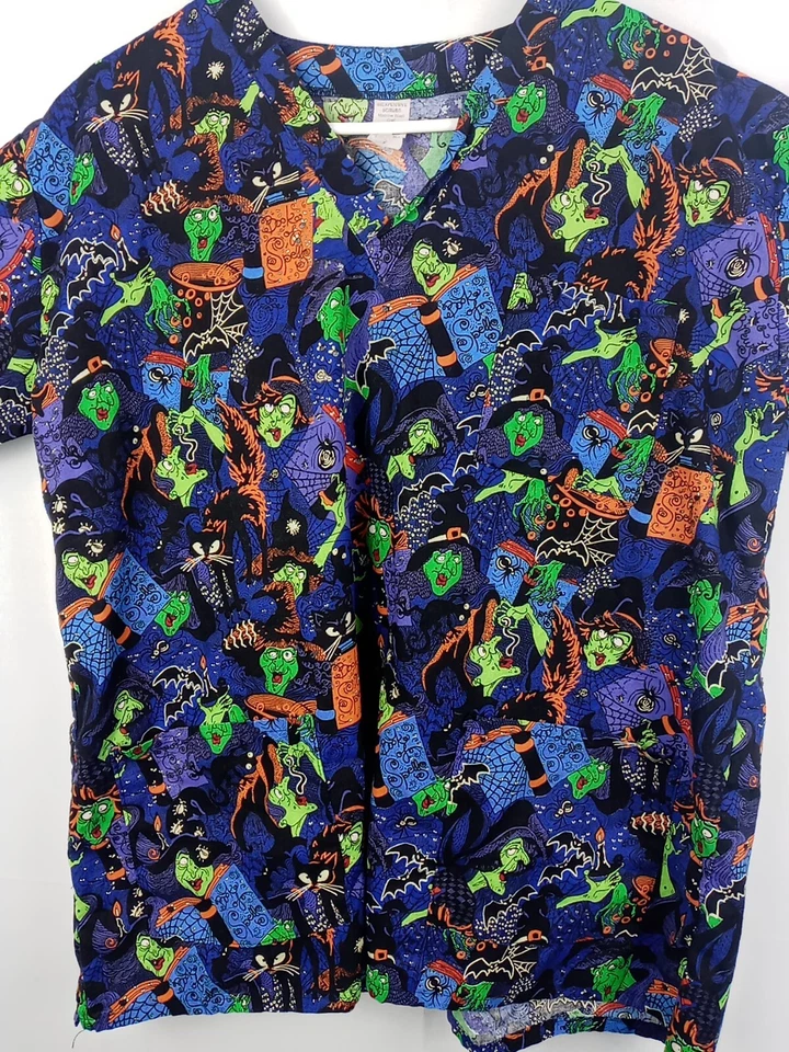 Scrub Shirt Women's M Short Sleeve Halloween Print V Neck Medical Nurse 3 Pocket - Image 4 of 4