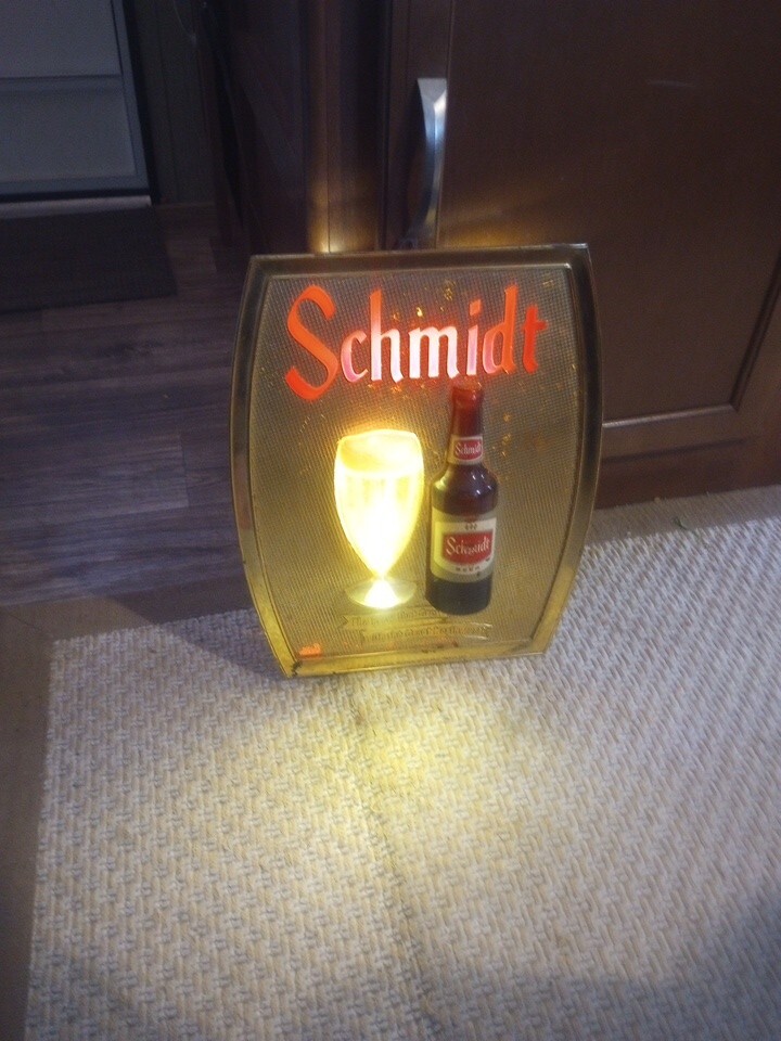 SCHMIDT'S OF PHILADELPHIA BEER LIGHTED SIGN With Bubbling Glass Working