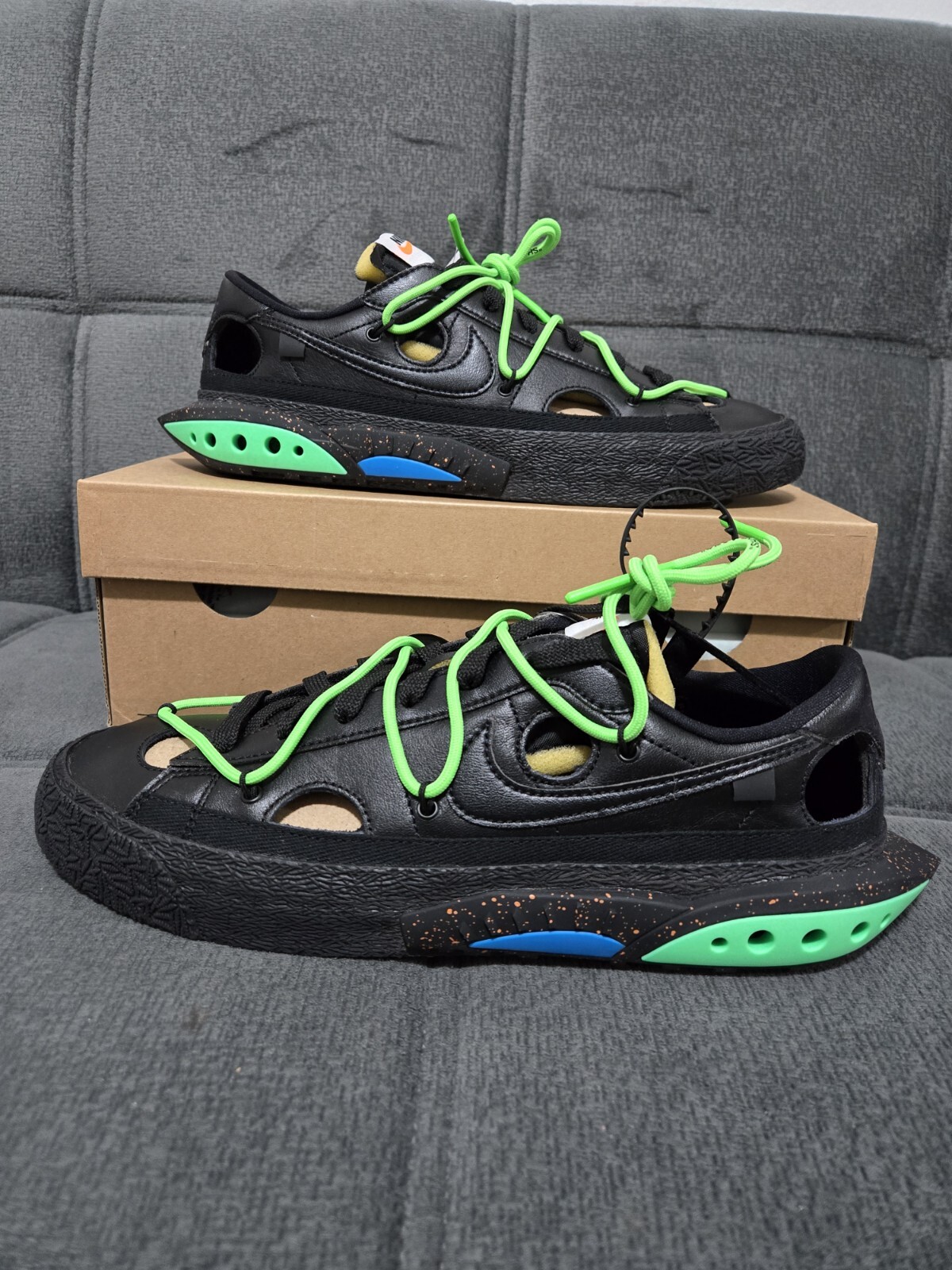 OFF WHITE X NIKE Taglia 9 5 Nike bianco sporco x blazer nero basso