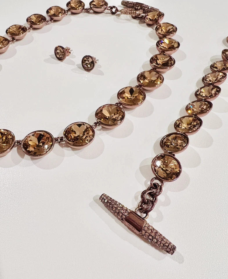 Juego de collar de piedras preciosas Juicy Couture cristales grandes tono oro rosa pavé palanca Foto 2 de 4