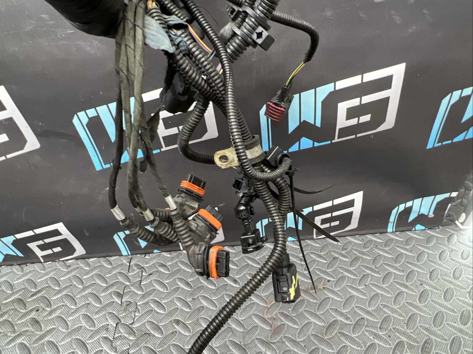 2005 Maserati Quattroporte M139 4.2L Engine Injection Wiring Wire Harness 212172