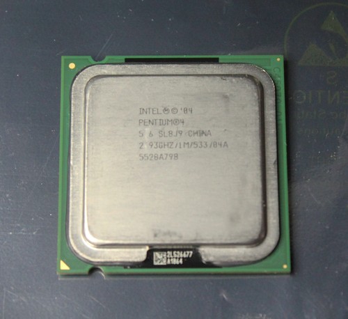 LGA775 CPU Intel Pentium 4 2.933GHz 3GHz 3.067GHz / 533MHz 800MHZ / 1MB 2MB - Picture 9 of 10