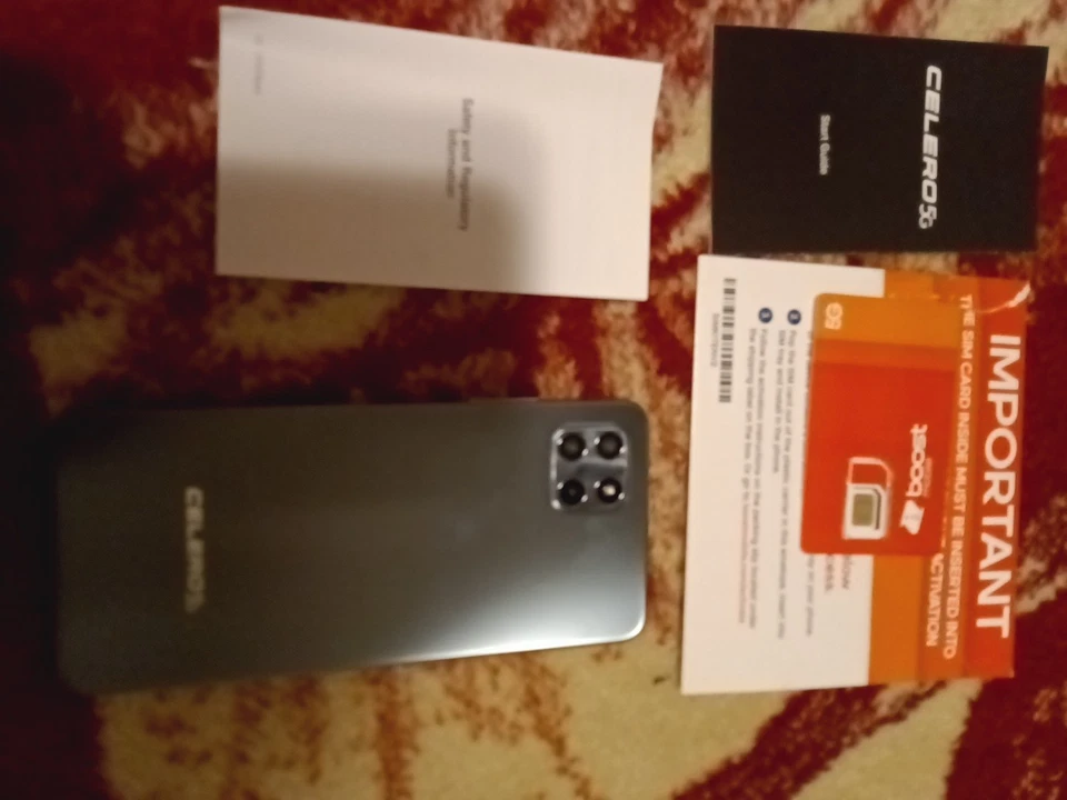 CELERO 5G DE BOOSTMOVIL Nuevo En La Caja Puedes Usarlo Con Cualquier Empresa Móvil Foto 2 de 2