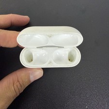 Apple AirPods Pro 2nd Generation Charging Case Replacement ONLY OEM A2700