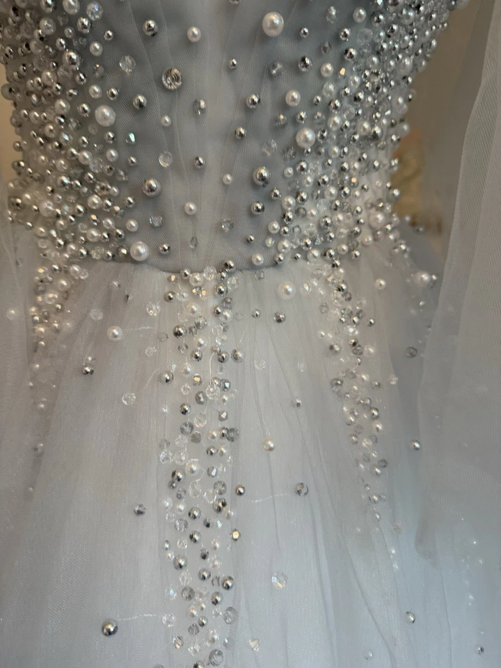 Vestido de noiva cinza prata novo com etiquetas espartilho frisado costas vestido de baile tule tamanho 0 / XS - Imagem 4 de 4