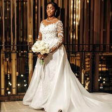 Luxury Mermaid Wedding Dress Long Sleeves Applique Detachable Train Bridal Gowns