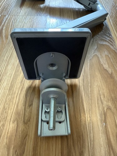 Humanscale M2.1 Grey Single Monitor Clamp Arm 5-15lbs - Afbeelding 3 van 5