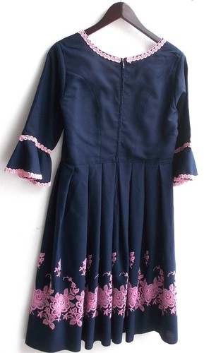 Damen Trachten Kleid blau m. Stickerei Gr. 44 v. Chiemsee Dirndl - Bild 2 von 2