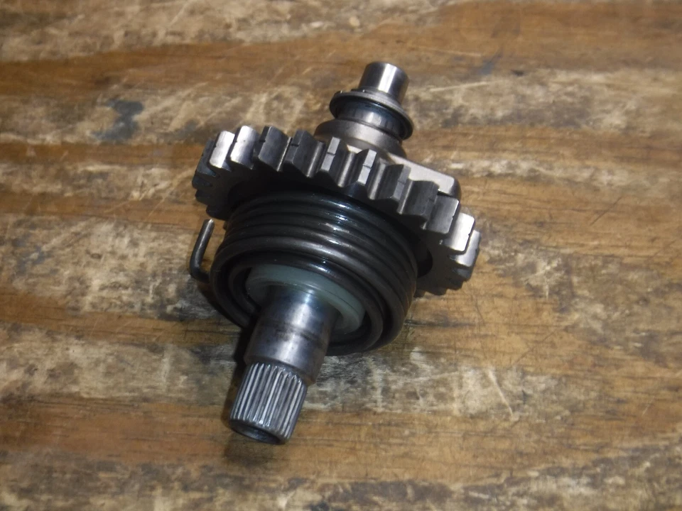 1997 Kx250  (A) Kick Start Shaft Kicker Drive Gear Assembly - Image 3 of 4