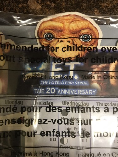 E.T. 20th Anniversary Wendy's Kids Meal Toy 2003 Calendar SEALED w/ Misprint - Picture 3 of 7