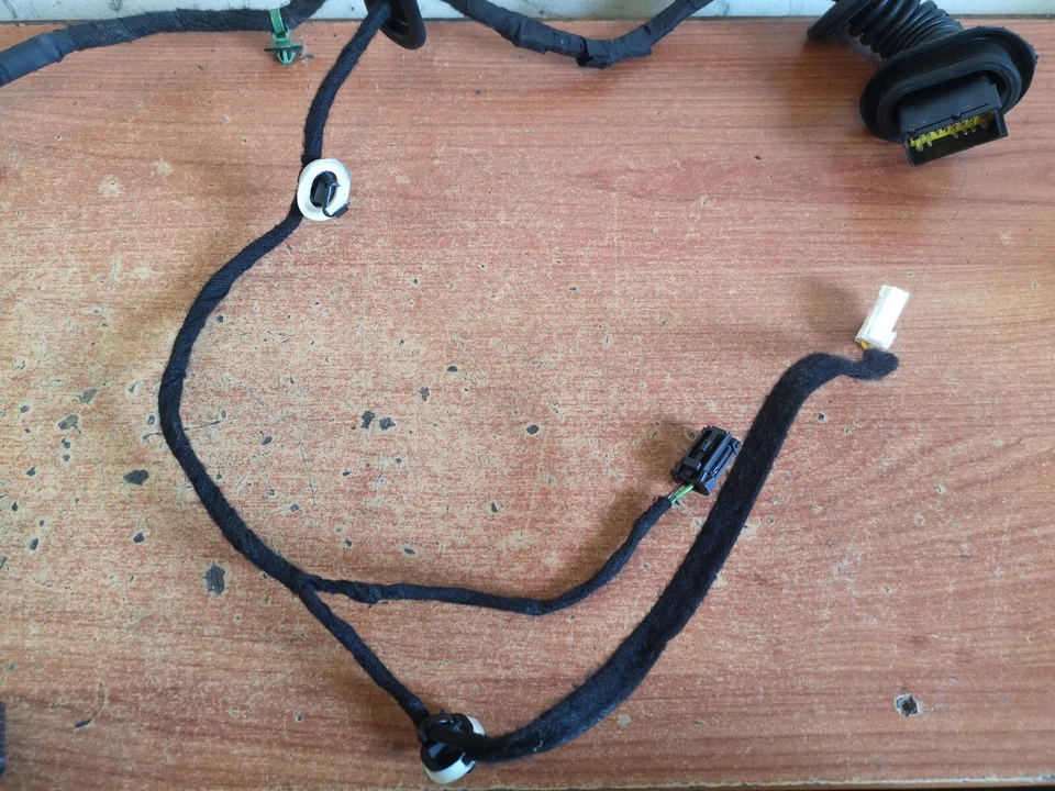 PEUGEOT 208 GT LINE 2016 PASSENGER SIDE REAR LEFT DOOR WIRING LOOM 9803957080 - Image 3 of 4