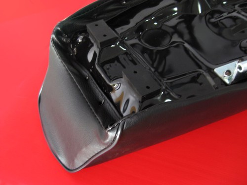 SUZUKI TS125ER Complete Seat Saddle With HP Seat Cover & ER Logo - Black 5 thumbnail image