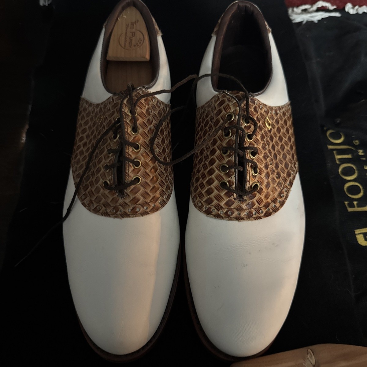 FootJoy classics men’s golf shoes