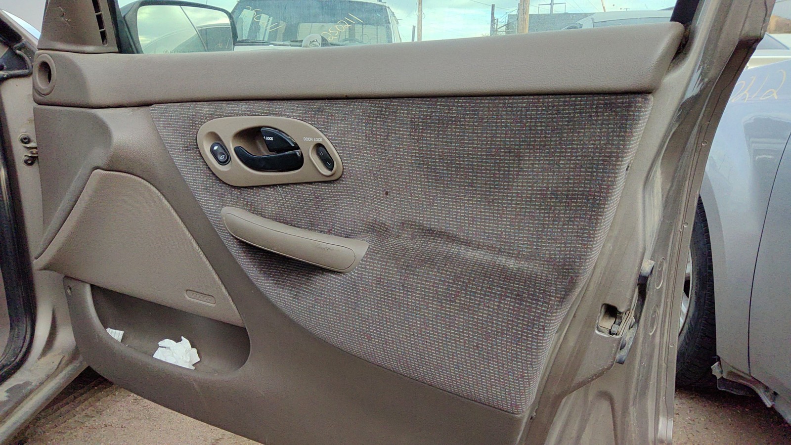 95-97 Ford Contour Passenger Right Front Door Trim Panel With Switches Ul Tan