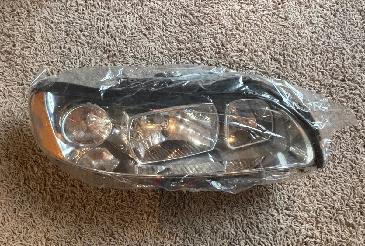 Evan-Fischer Halogen Headlight Assembly - Passenger Right Side For 2005-2007 Volvo V70 XC70 (DOT/SAE, With Bulbs)