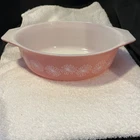 Vintage Pyrex Pink Daisy 043  MINT 1 1/2 Quart Oval Casserole Dish No Lid