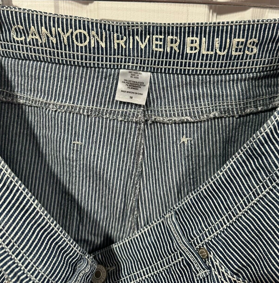 CANYON RIVER BLUES, женский размер 18 синий белый в полоску шорты, EUC 197 - Изображение 3 из 4