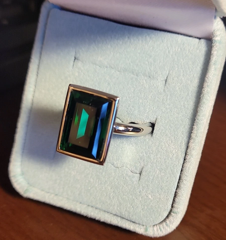 ANILLO ESMERALDA CREADO POR LABORATORIO CSJ TALLA 8,5 VERDE TONO PLATA ACERO INOXIDABLE  Foto 4 de 4