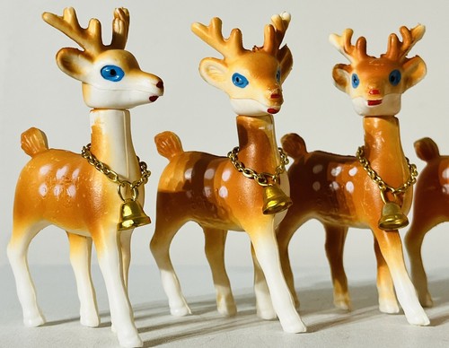 Vintage Plastic Christmas Reindeer x 8 with Gold Bell Moveable Head Rare Set - Picture 4 of 12