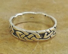 CUTE .925 STERLING SILVER CELTIC KNOT BAND ring size 9 style r2004