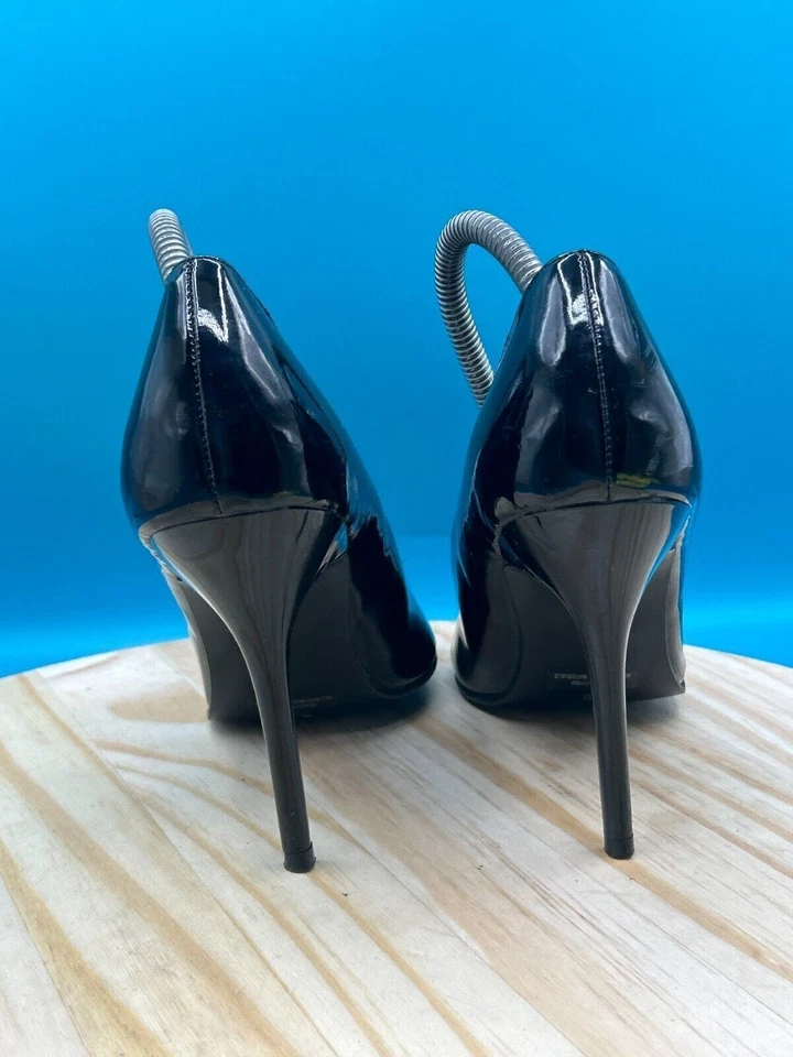 Frederick's of Hollywood Cut Out High Heels Women's Sz 9.5M Black Patent Leather - Image 3 of 4