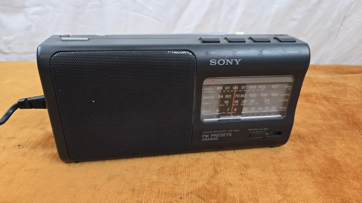 SONY - Sony ICF-880L Radio Portable 4 Bands FM /MW/LW/SW schwarz Weltempfänger 