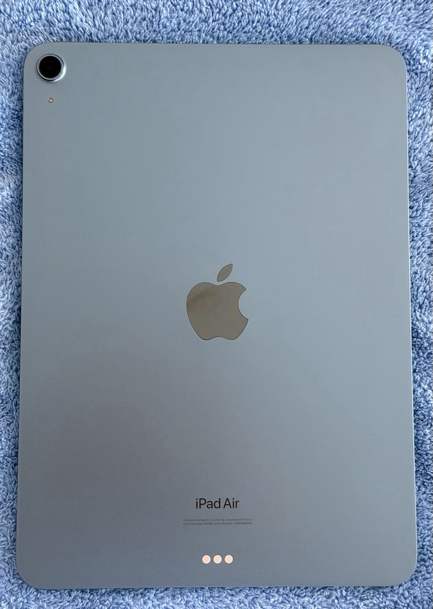 Apple iPad Air 5th Generation (M1 chip) 64gb, Wi-Fi, 10.9” - Blue