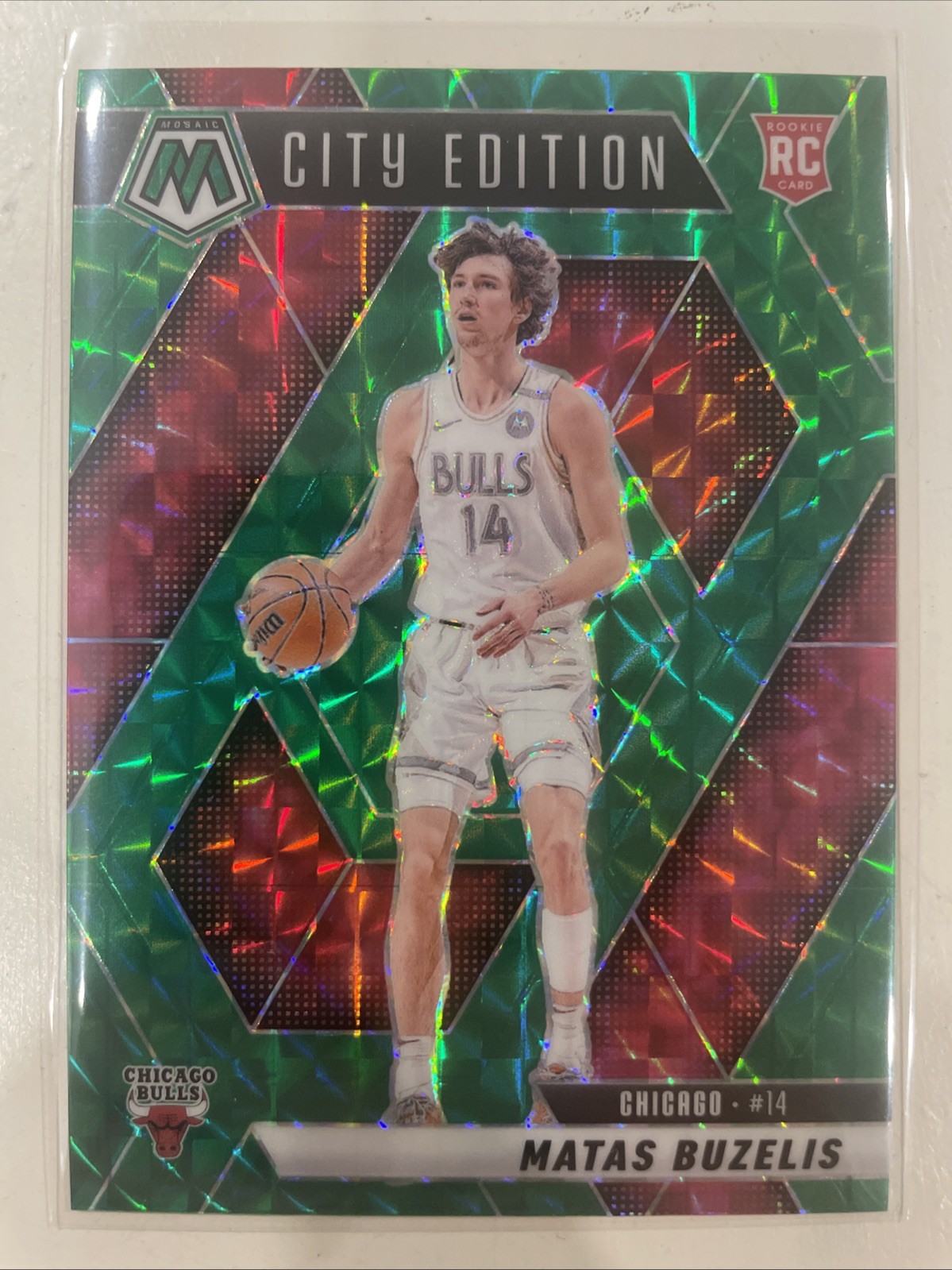 2024-25 Panini Mosaic - City Edition Matas Buzelis #273 Green Mosaic Prizm (RC)