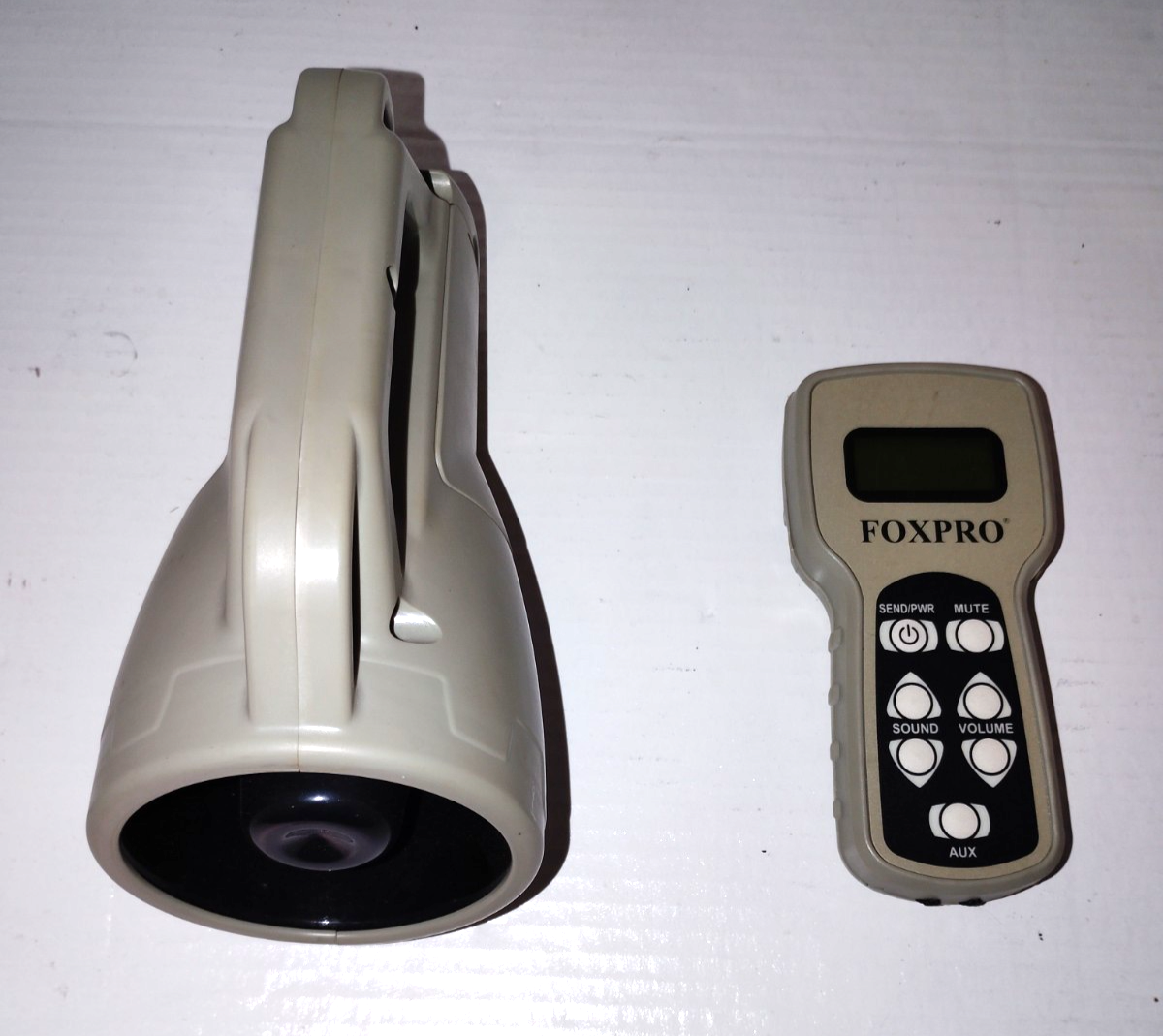 Foxpro Spitfire SF1 Predator Hunting Game Call Speaker & TX24