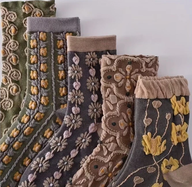 Conjunto de 5 calcetines holgados a media pantorrilla con estampado floral mixto para mujer Foto 2 de 4