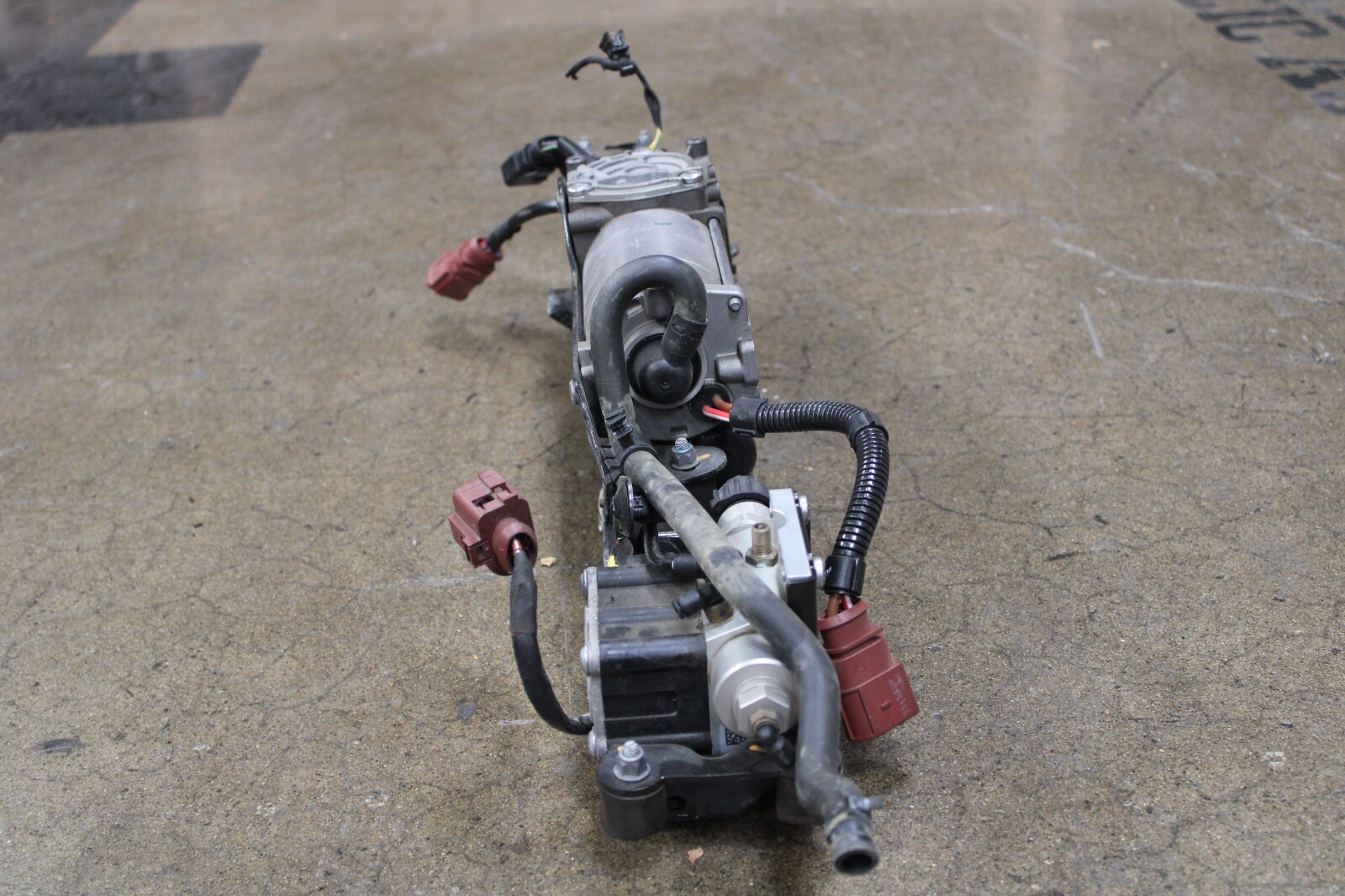 Lamborghini Huracan LP610, Suspension Compression Pump, Used, P/N 4t0616007A