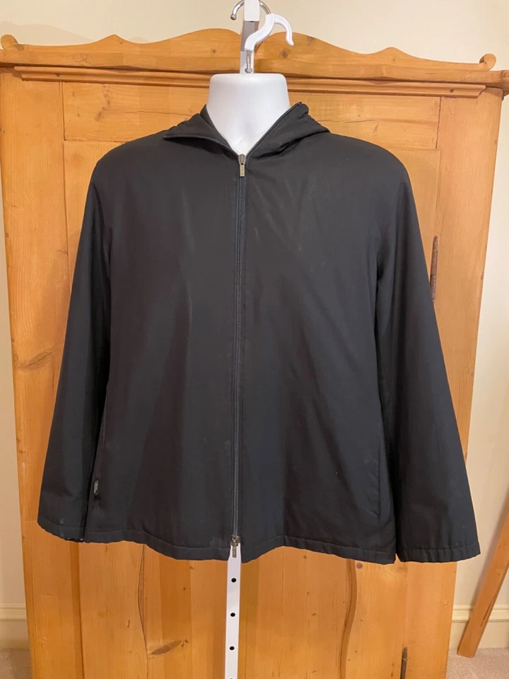 Jaqueta de lã preta Armani Collezioni Loro Piana Storm System com capuz 46 Thrashed - Imagem 2 de 4