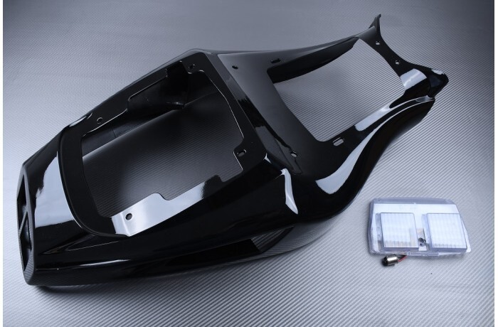 Carénage noir Ducati 748 avec feu arrière transparent pour rénover une moto SBK
