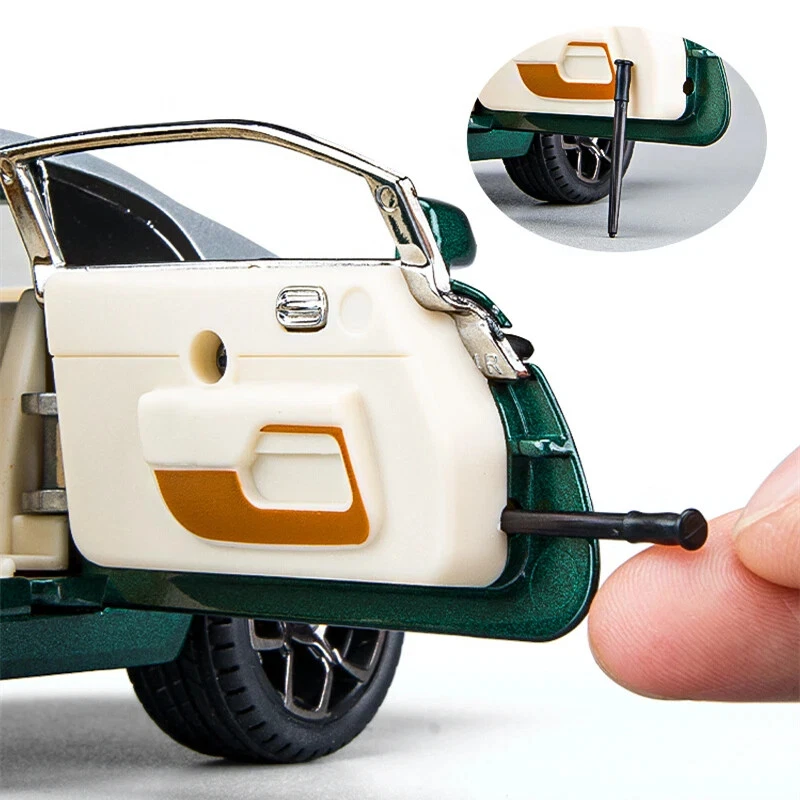 1/22 Rolls Royce Wraith Alloy Car Model Diecast Metal Toy Luxy Car Model Vehicle - Image 3 of 4