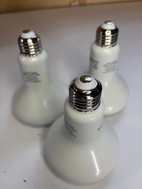 Genuine Philips 65W Equivalent BR30 Dimmable 7.2w LED Bulb Daylight - 3 Bulbs - Image 4 of 4