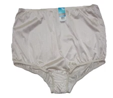 Vanity Fair Perfectly Yours Ravissant Tailored Fawn Nylon Size 9/2XL