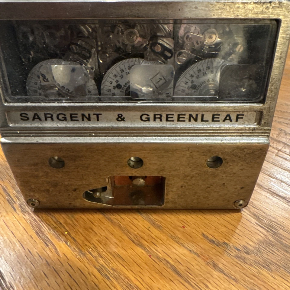 Timelock de bóveda de banco Sargent & Greenleaf 6300  Foto 2 de 4