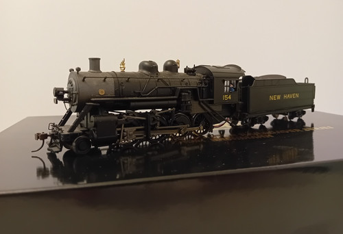 BACHMANN "HO" SPUR 11426 NEW HAVEN SCHWARZ 2-8-0 DAMPFLOK DCC ready | Condition: Used