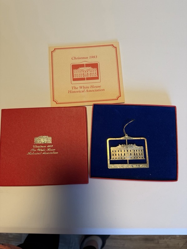 White House Historical Association 1983 White House Gold Metal House Ornament
